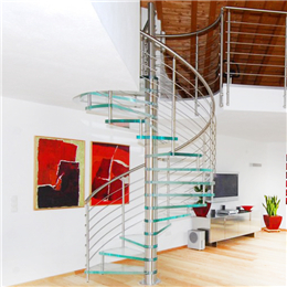 Glass treads spiral staircase
