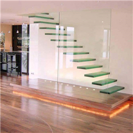 Glass treads cantilever staircases
